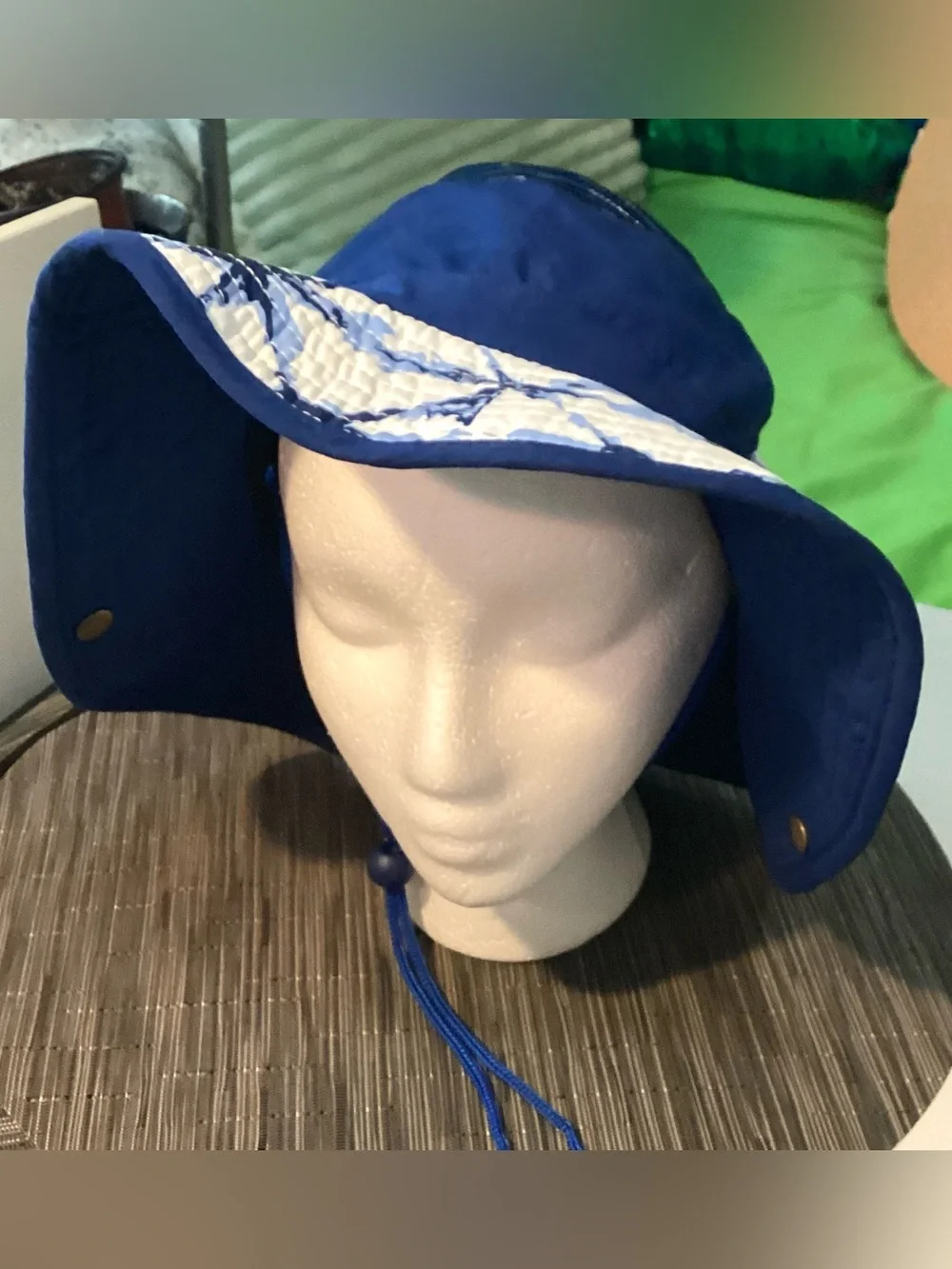 NEW Expert Gardener blue hat.